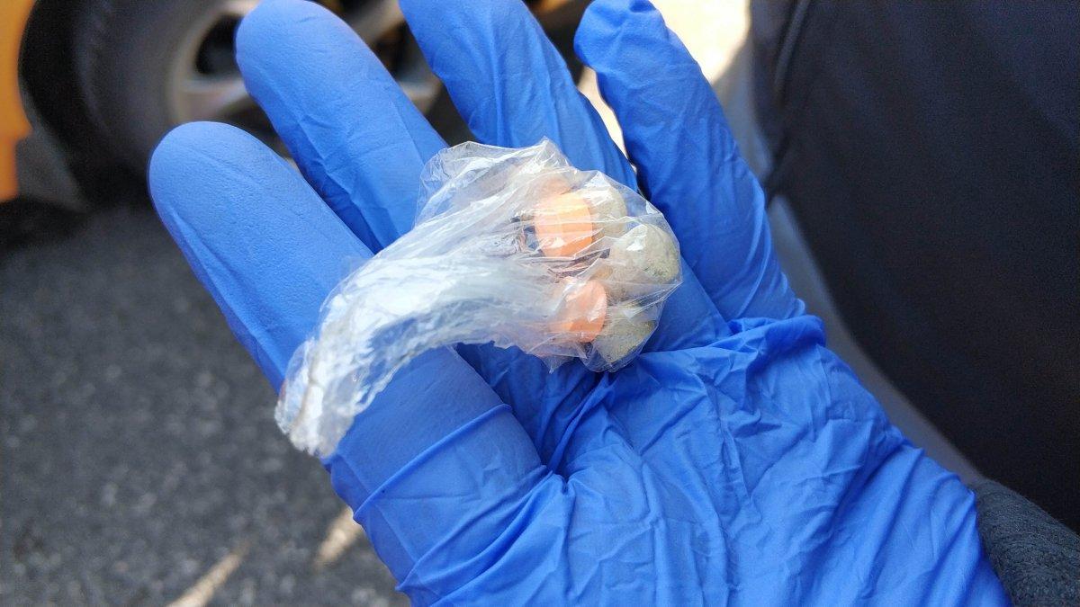 Samsun'da denetime takılan gencin üzerinden uyuşturucu çıktı