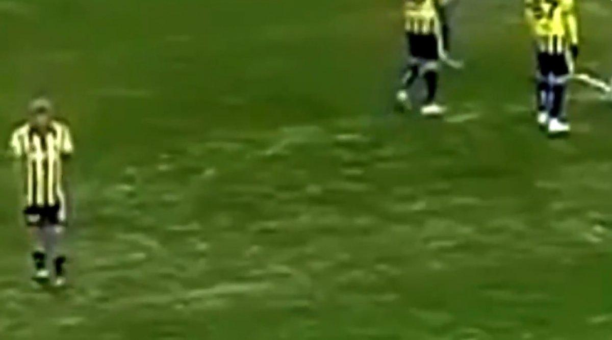 Jose Sosa'nın frikik sorunu