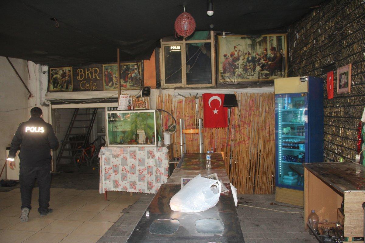Adana'da restoran görünümlü bilardo salonuna baskın