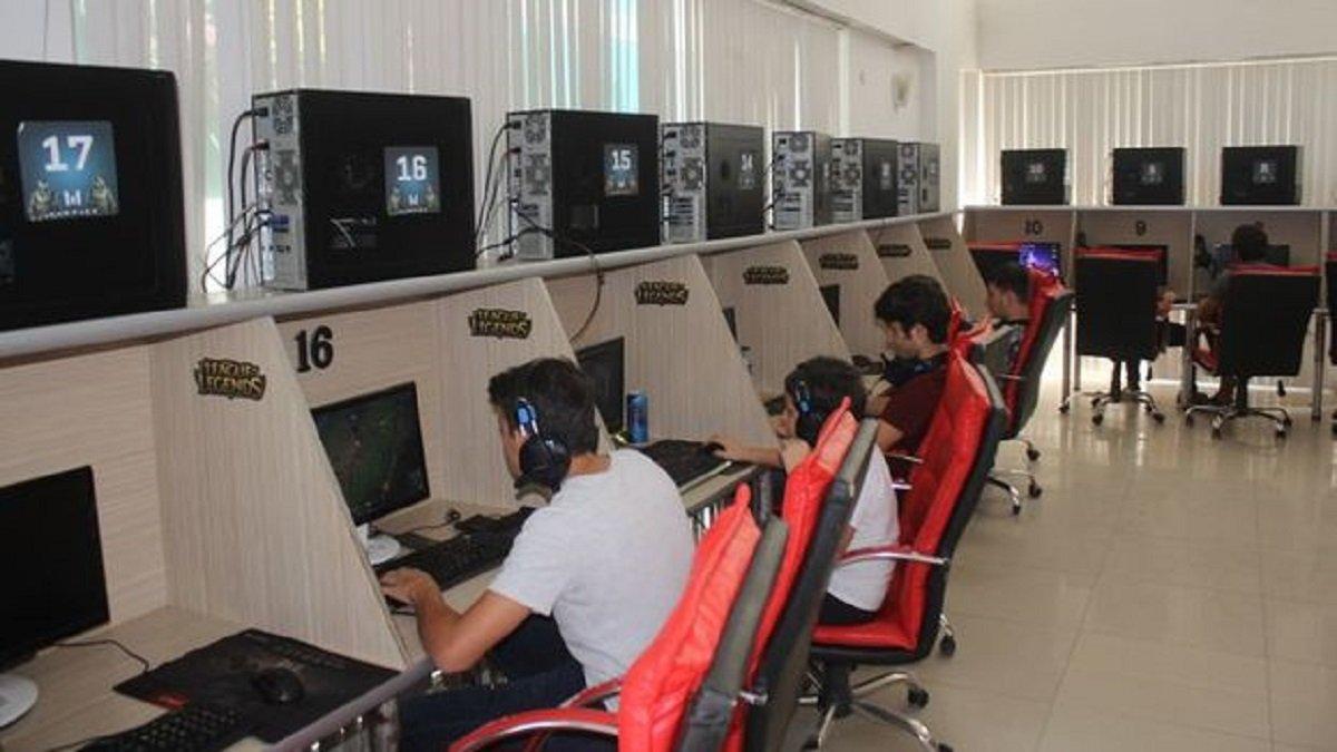 İnternet kafeler açılacak mı? Oyun salonları, internet ve playstation kafeler ne zaman açılacak?