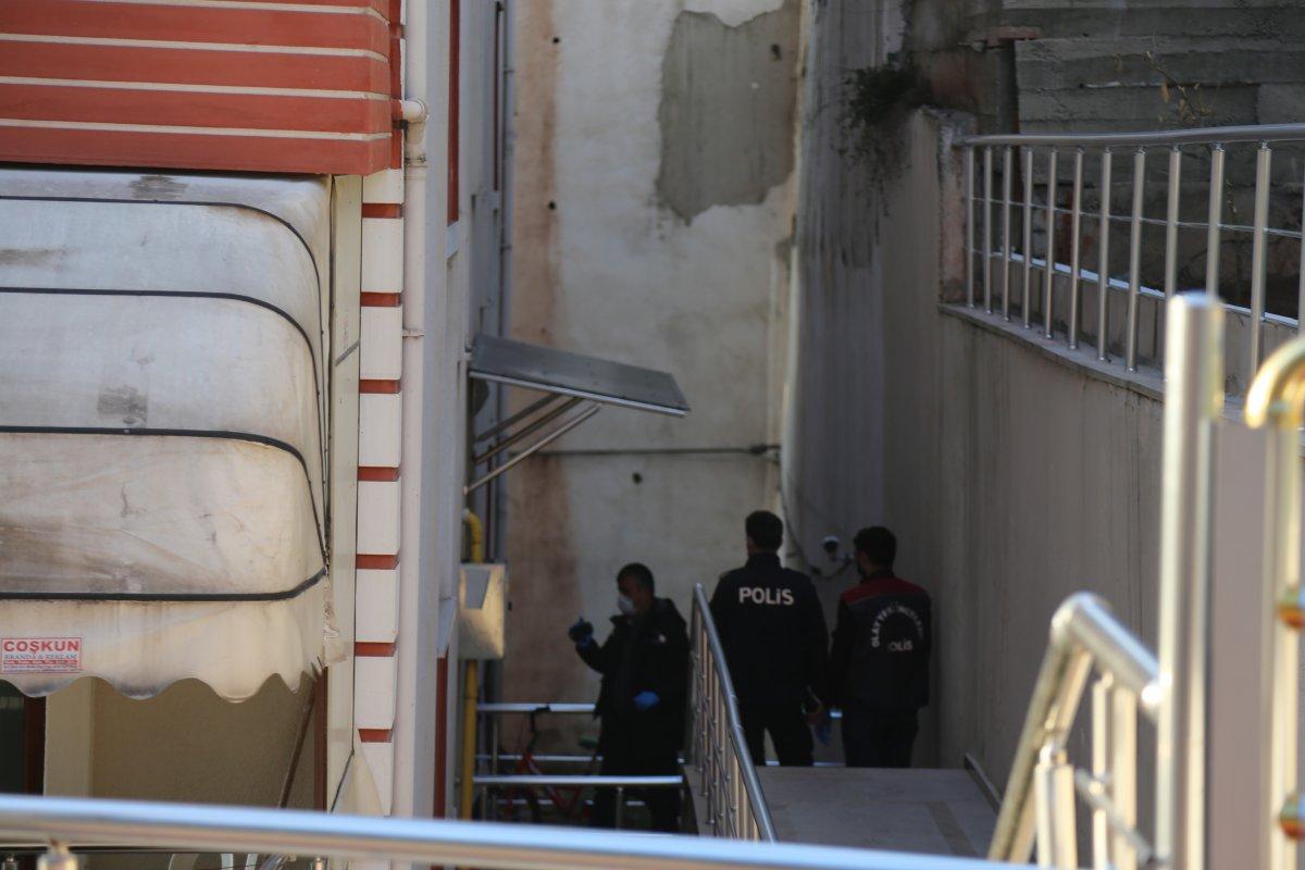 Kocaeli'de haber alınamayan adam evinde ölü bulundu