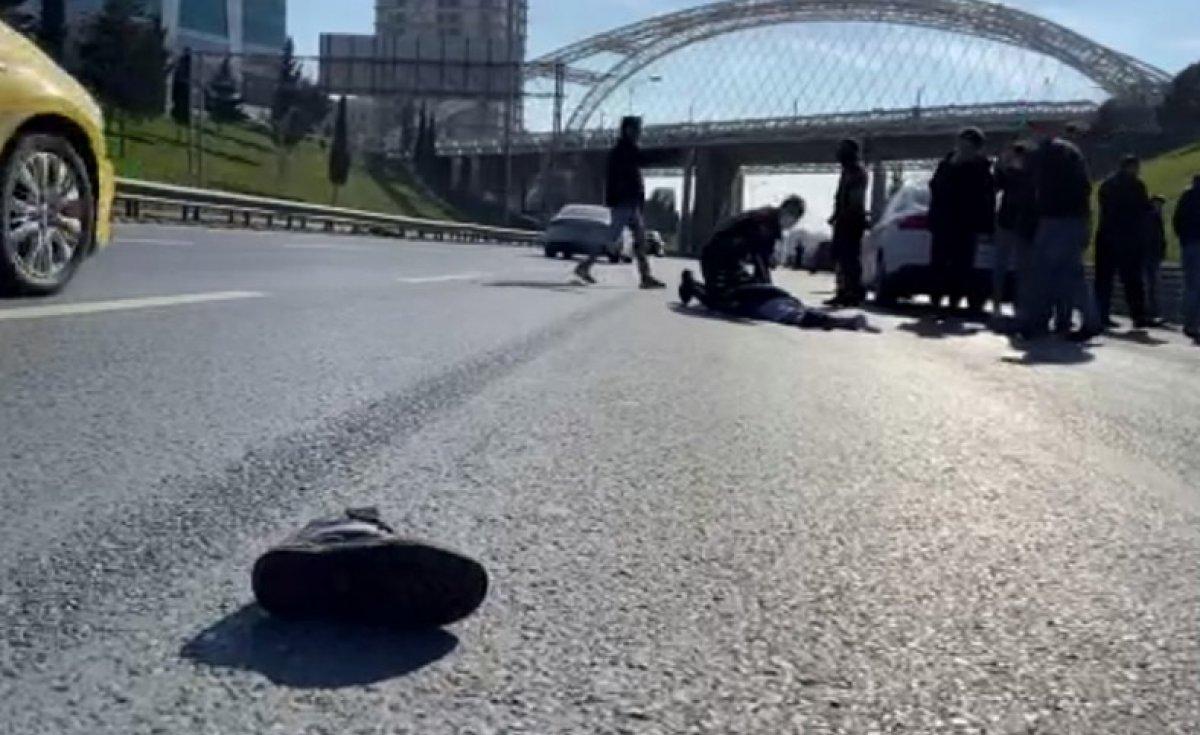 İstanbul'da köpeği kurtarmak isteyen çocuğa araba çarptı