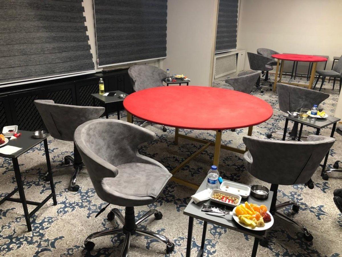 Denizli'de kumarhane baskını: 25 kişiye 112 bin TL ceza