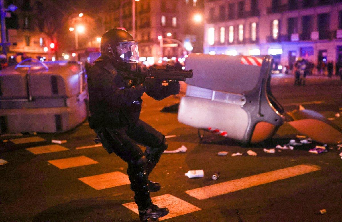 İspanya'da tutuklanan rapçi Hasel'e destek gösterileri devam ediyor