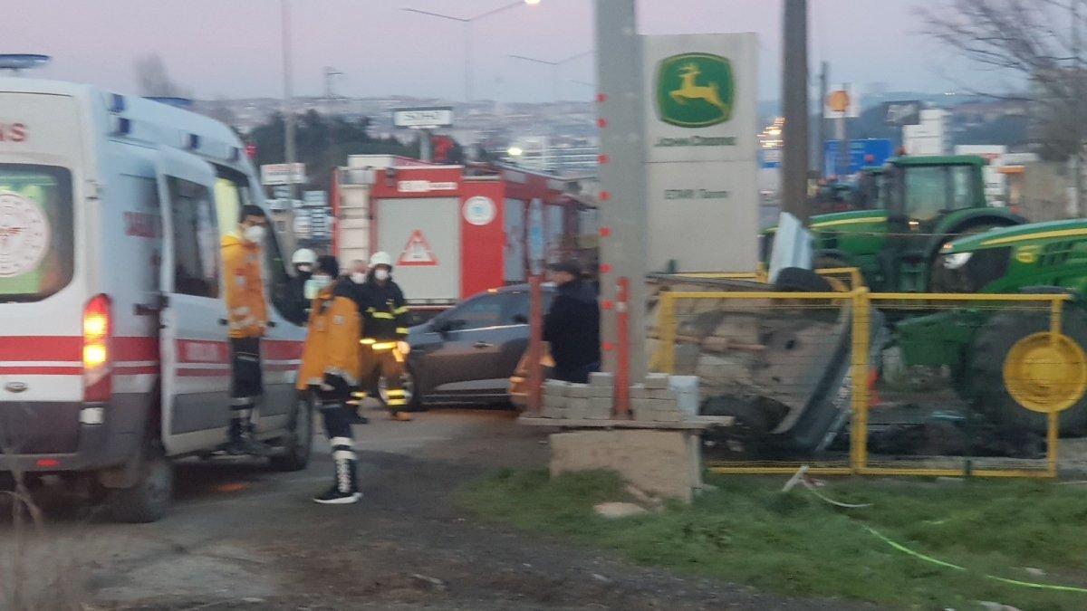 Tekirdağ’da rampadan uçtu, park halindeki araca çarptı: 1 ölü