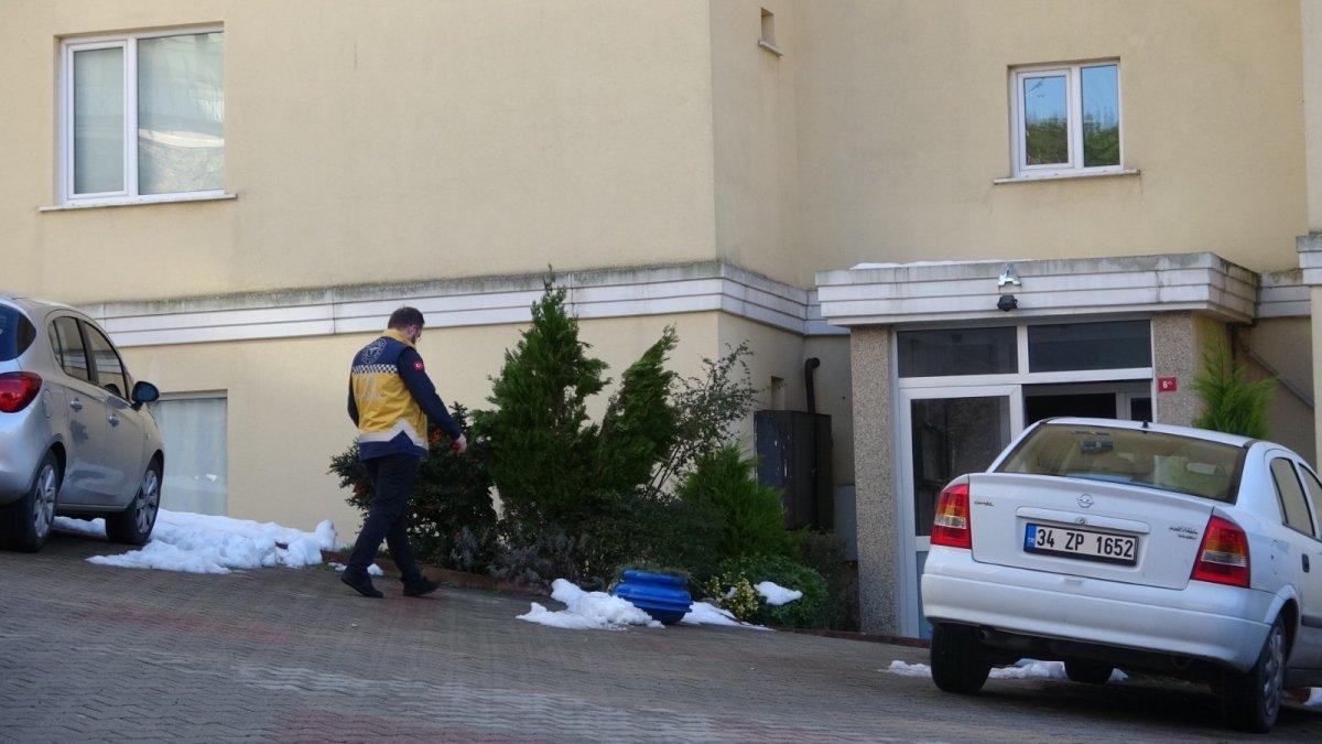 Pendik'te boşanma aşamasındaki eşini dambılla öldürdü