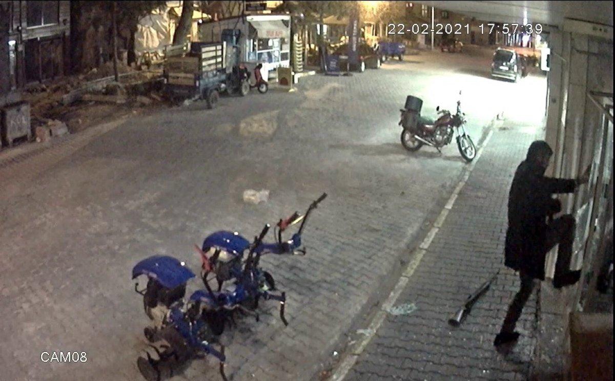 Karaman'da av tüfeği ile rastgele ateş açan şahıs korku saçtı