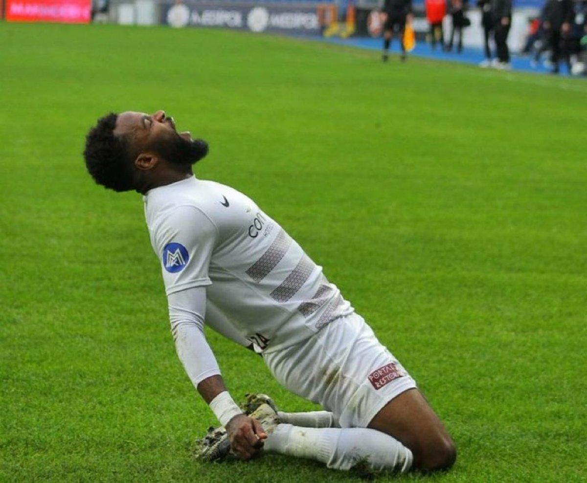 Aaron Boupendza, Krasnodar ile anlaştı