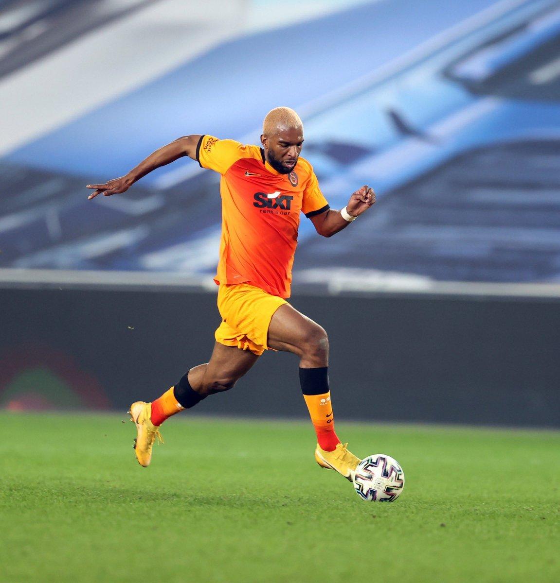 Ryan Babel'in sözleşmesindeki opsiyon devreye girdi