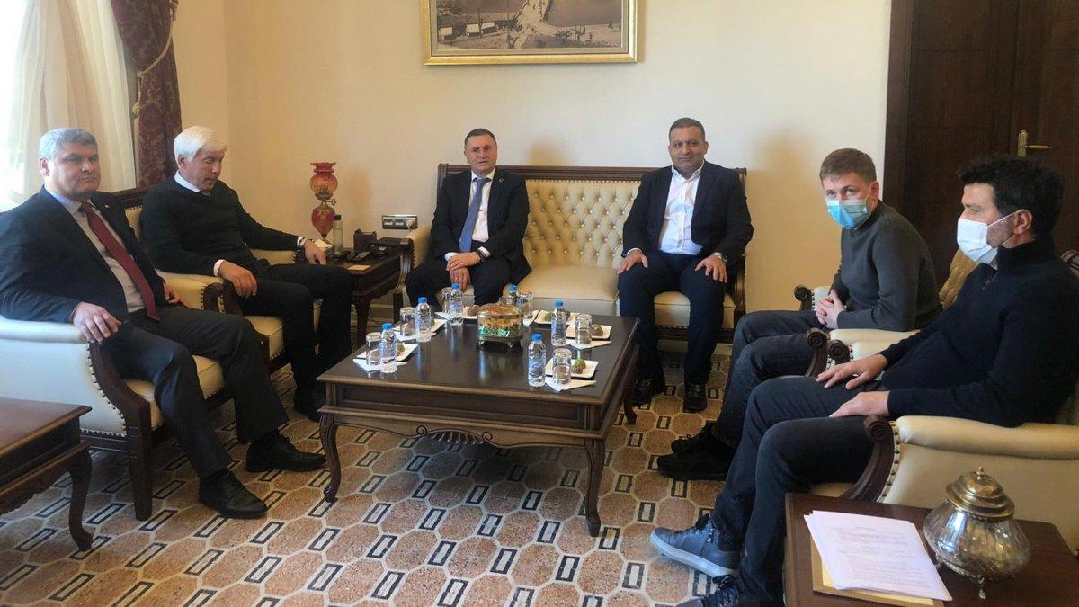 Aaron Boupendza, Krasnodar ile anlaştı