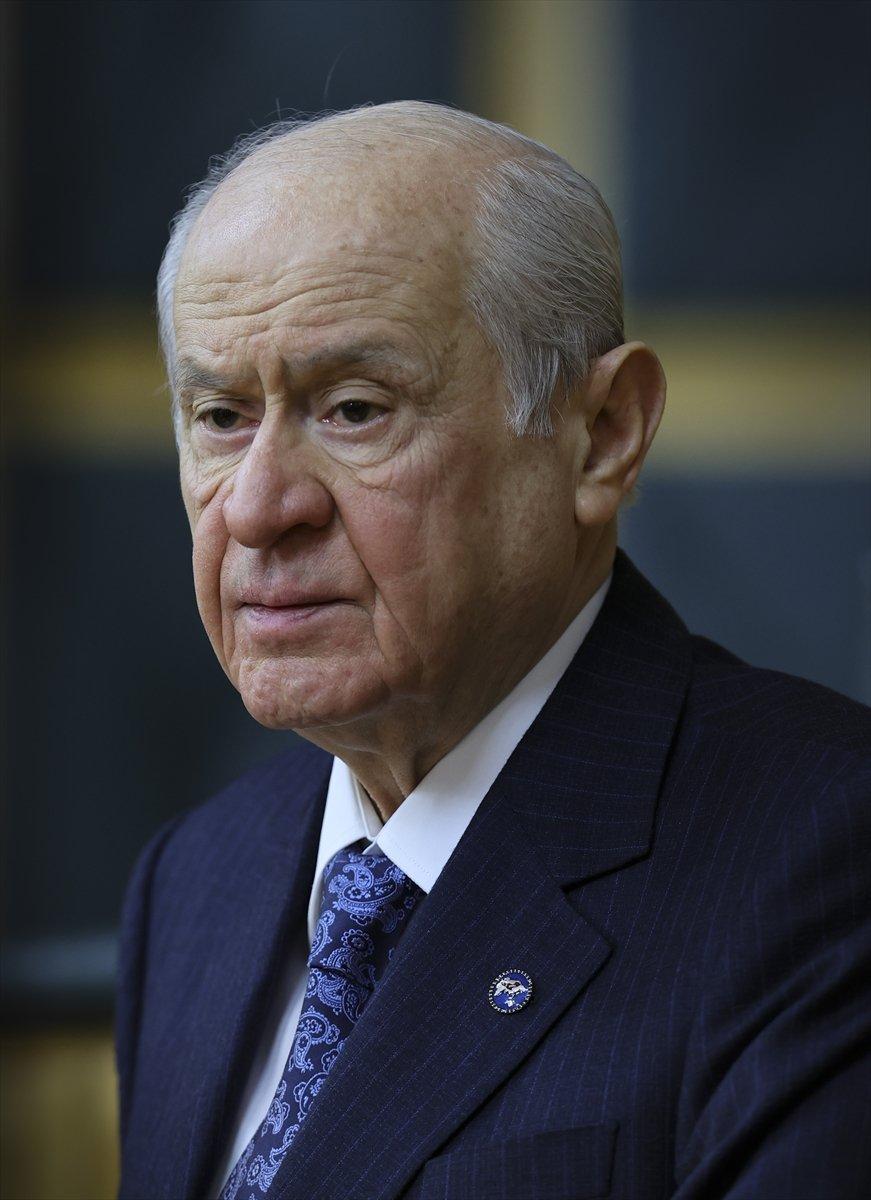 Devlet Bahçeli gençlere seslendi: Direnmeyi Türkiye düşmanlarına yapın