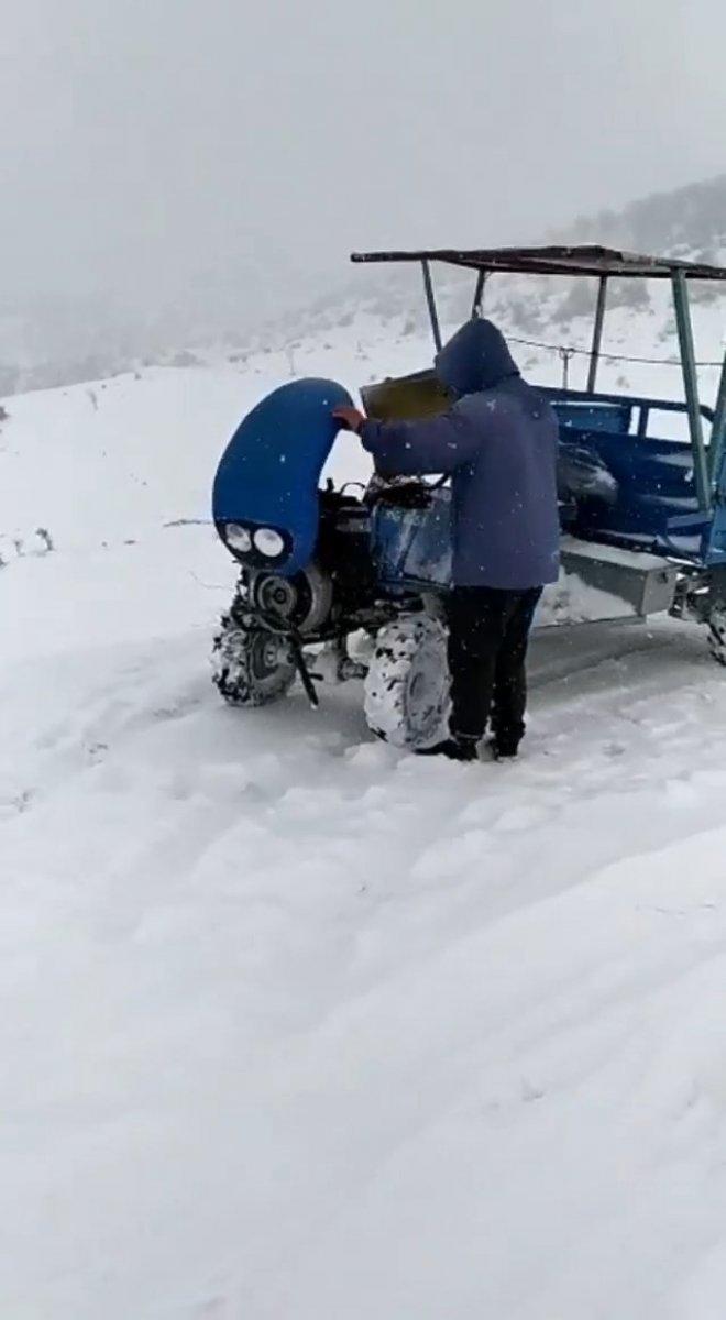 Siirt'te kar yağışı, eğitime engel olamadı