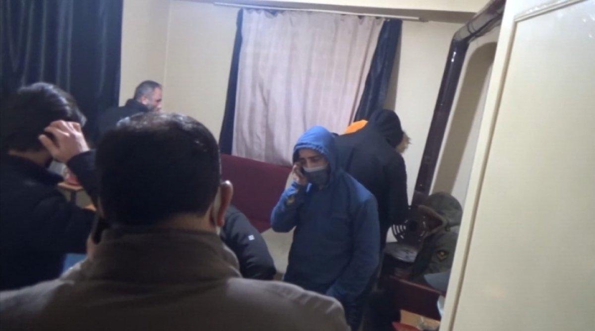 Isparta'da kumarhane baskını: 27 kişiye 104 bin TL ceza