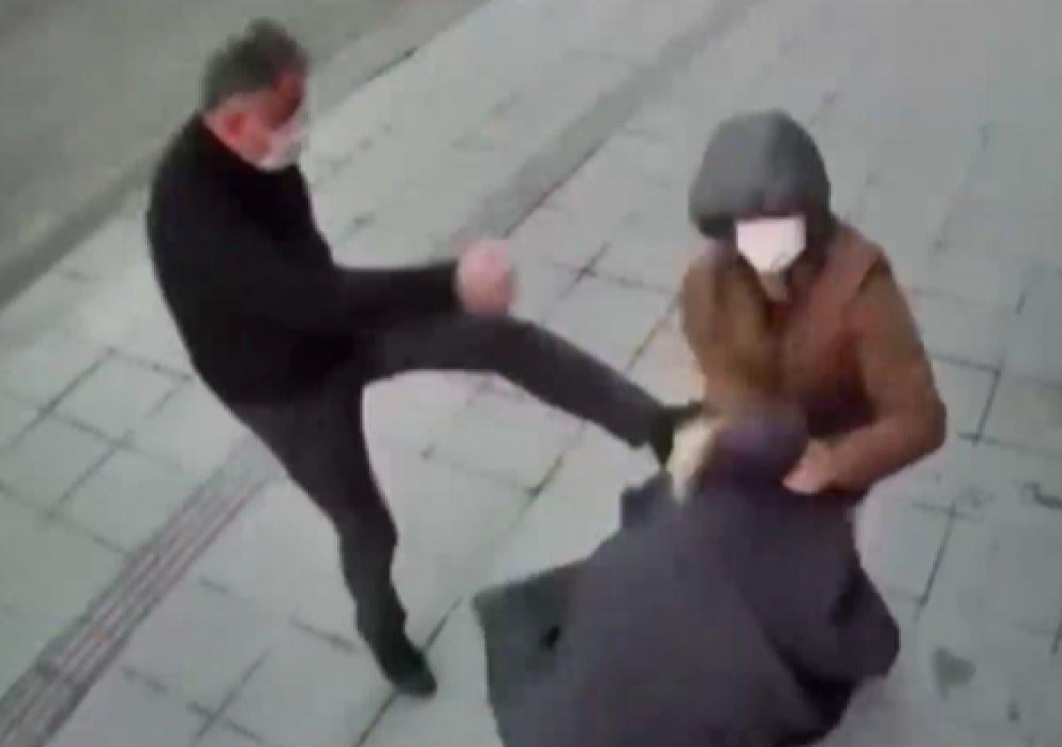 Zonguldak'ta sokak ortasında kavga