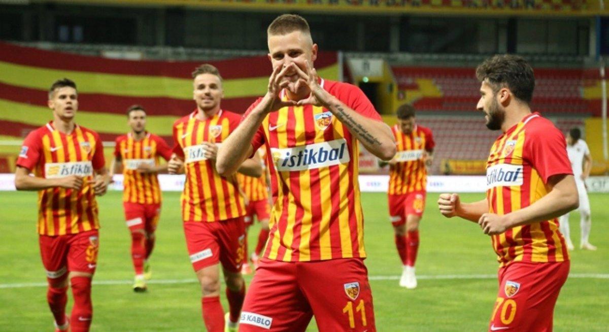 Kayserispor'da yeni teknik sorumlular Uğur Kulaksız ve Alper Kelkitli