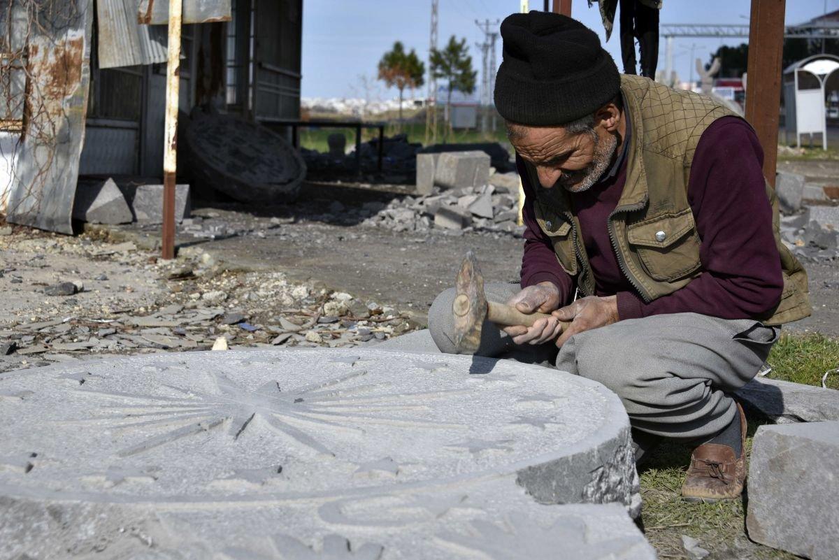 Şanlıurfalı taş ustası Cumhurbaşkanlığı forsunu tamamladı