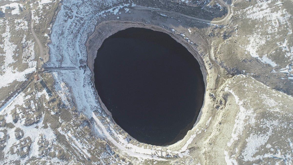 Konya'da Obruk Gölü'ndeki su, 28 metre azaldı