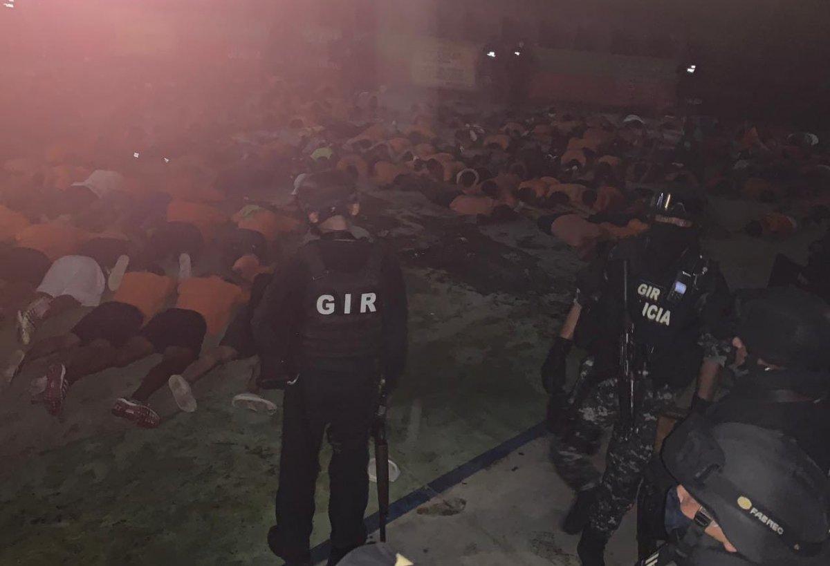 Ekvador'da hapishane isyanlarında ölü sayısı 79'a yükseldi