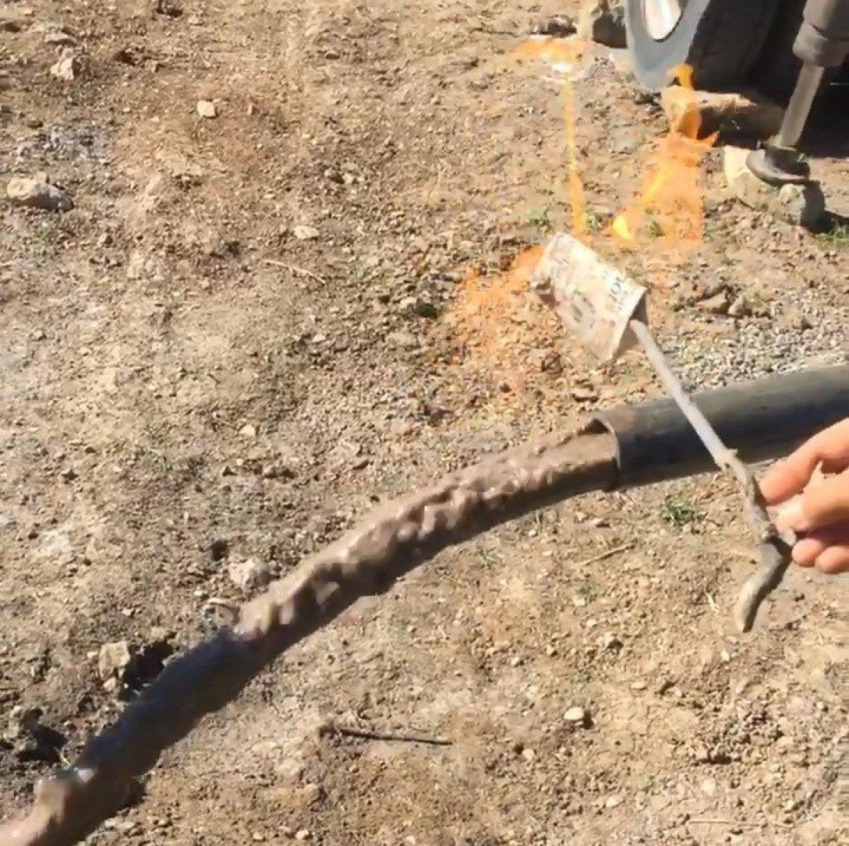 Adıyaman'daki köylüler, kuyu açınca yanan maddeye ulaştı