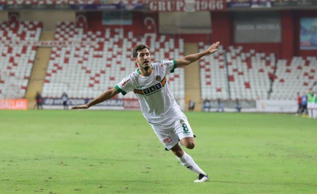 Galatasaray'ın Salih Uçan'a yaptığı teklif