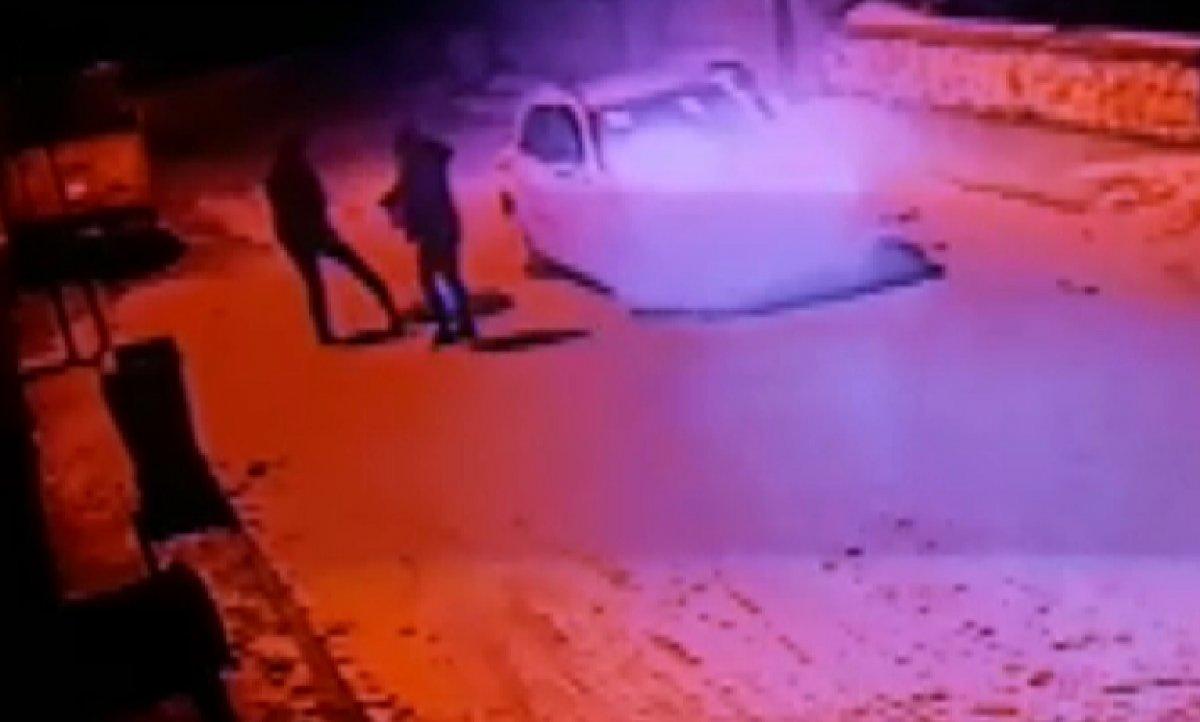 Konya'da 2 kişi sokak köpeğini vurup çöpe attı