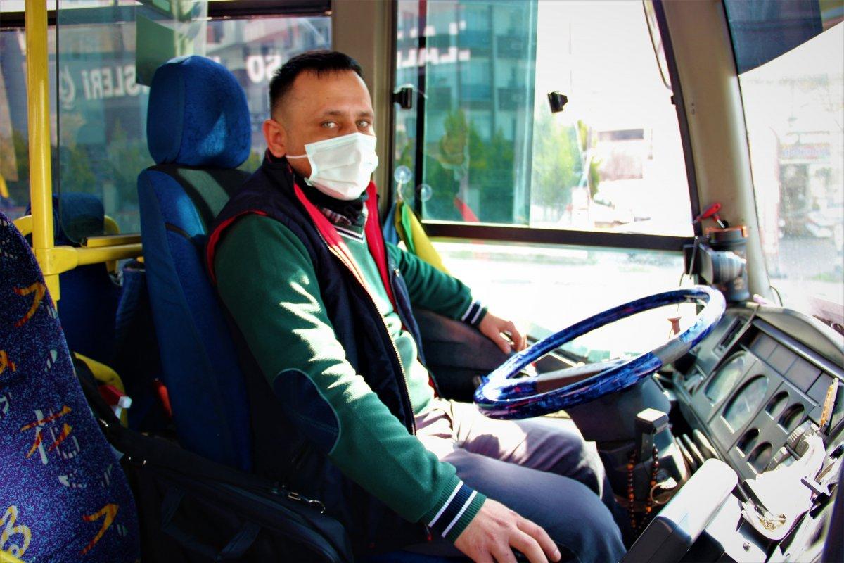 Kocaeli'de 2 şahıs otobüs şoförüne saldırdı