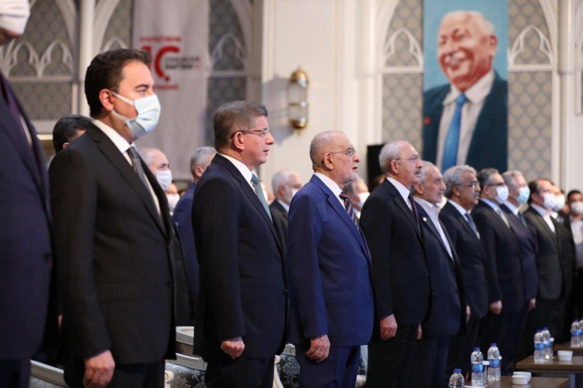 Siyasetçiler Erbakan'ı anma programında bir araya geldi