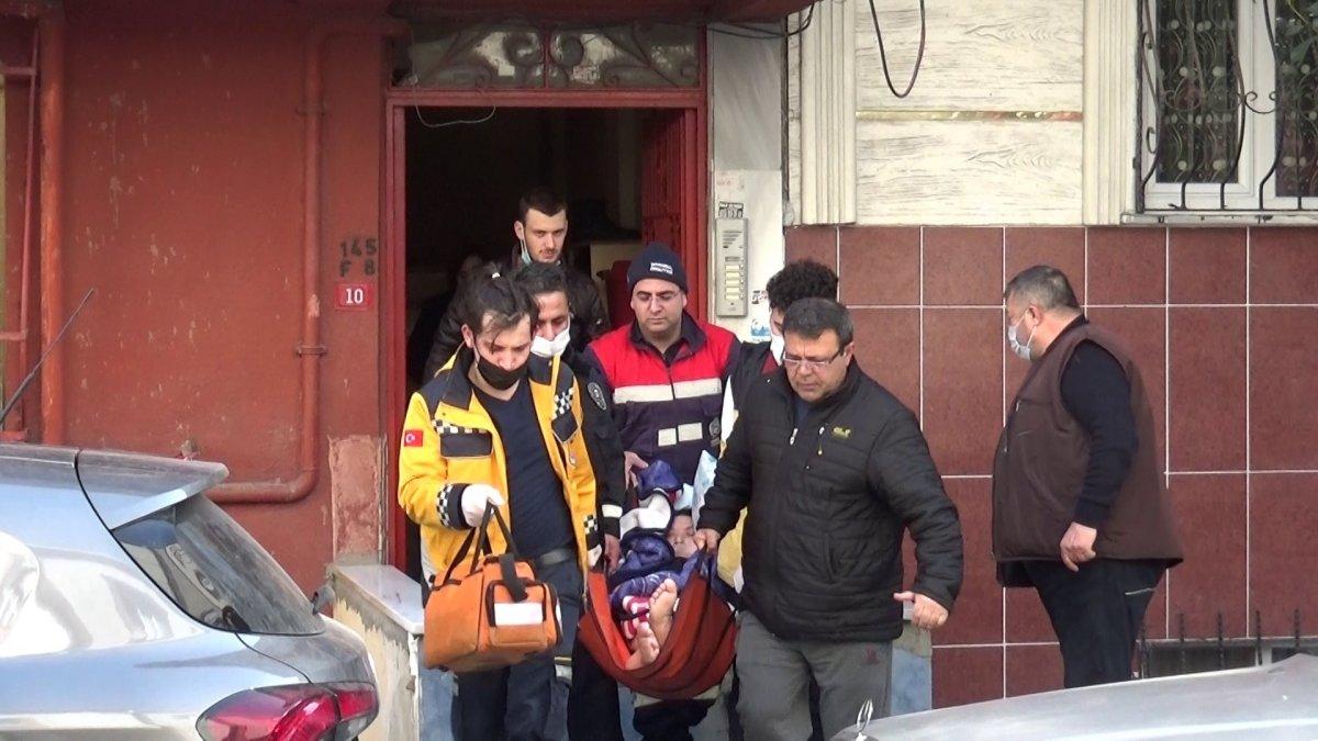 Sultangazi'de haber alınamayan kadın evinde felçli bulundu