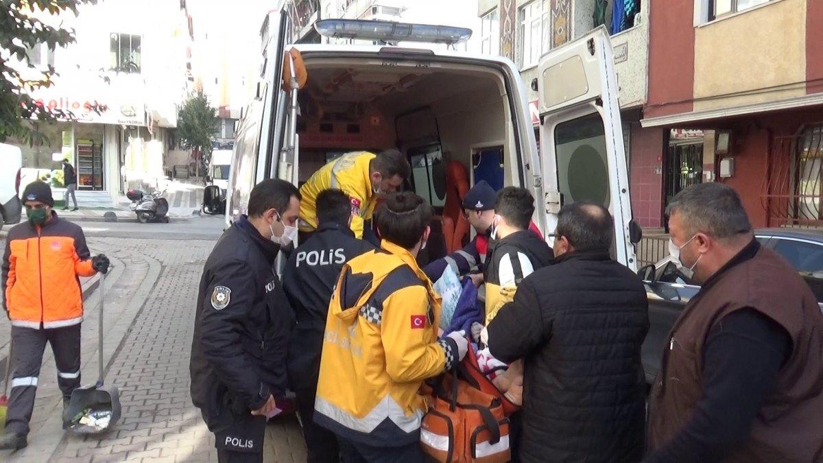 Sultangazi'de haber alınamayan kadın evinde felçli bulundu