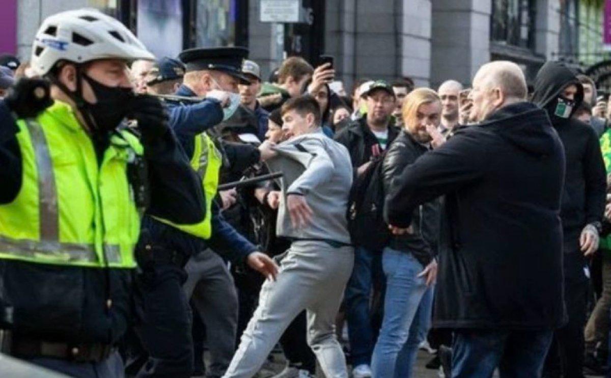 İrlanda'da koronavirüs kısıtlamalarını protestoda ortalık karıştı