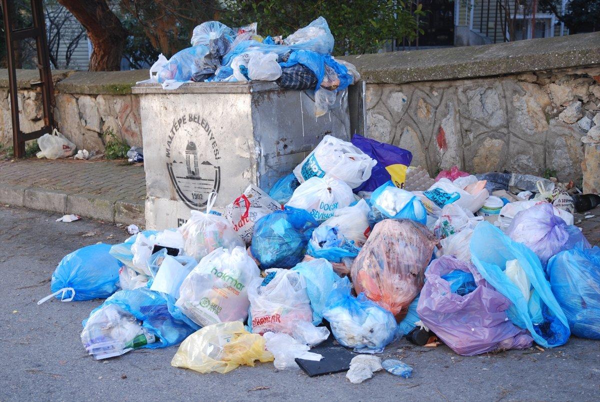 Maltepe Belediye Başkanı Ali Kılıç, çöplerin yanında açıklama yaptı