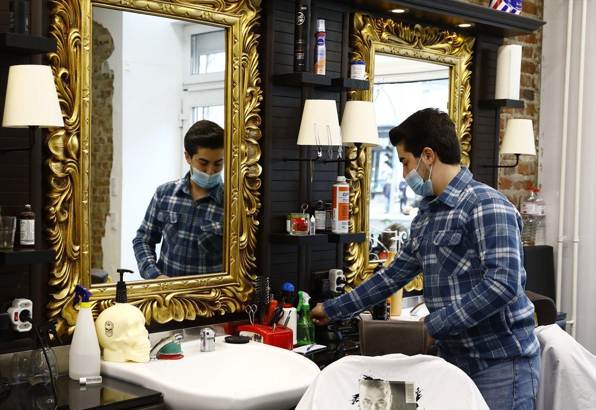 Almanya'da berberler, 11 haftalık aranın ardından açılacak