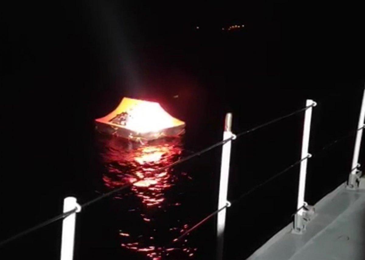 Yunanistan, Midilli'deki 13 kişilik Afgan aileyi Türkiye'ye geri itti