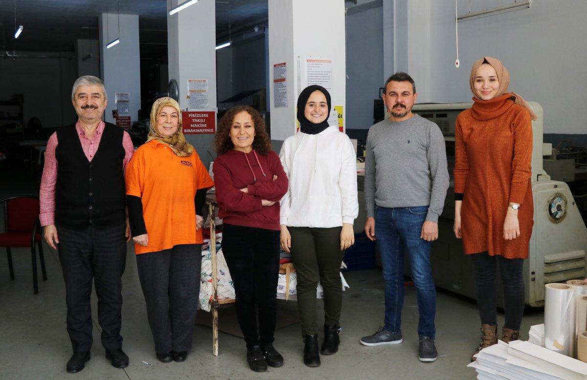 Bu matbaada kadın ustalar çalışıyor
