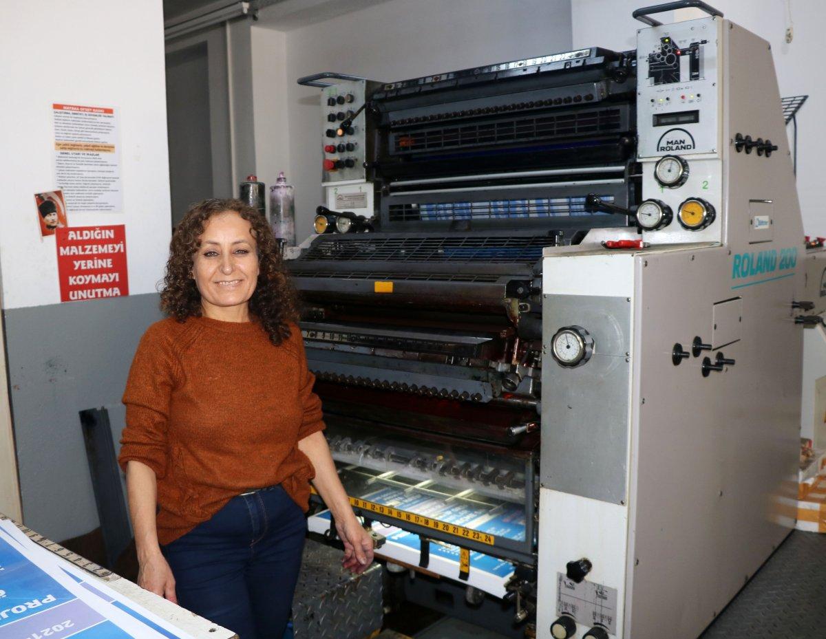 Bu matbaada kadın ustalar çalışıyor