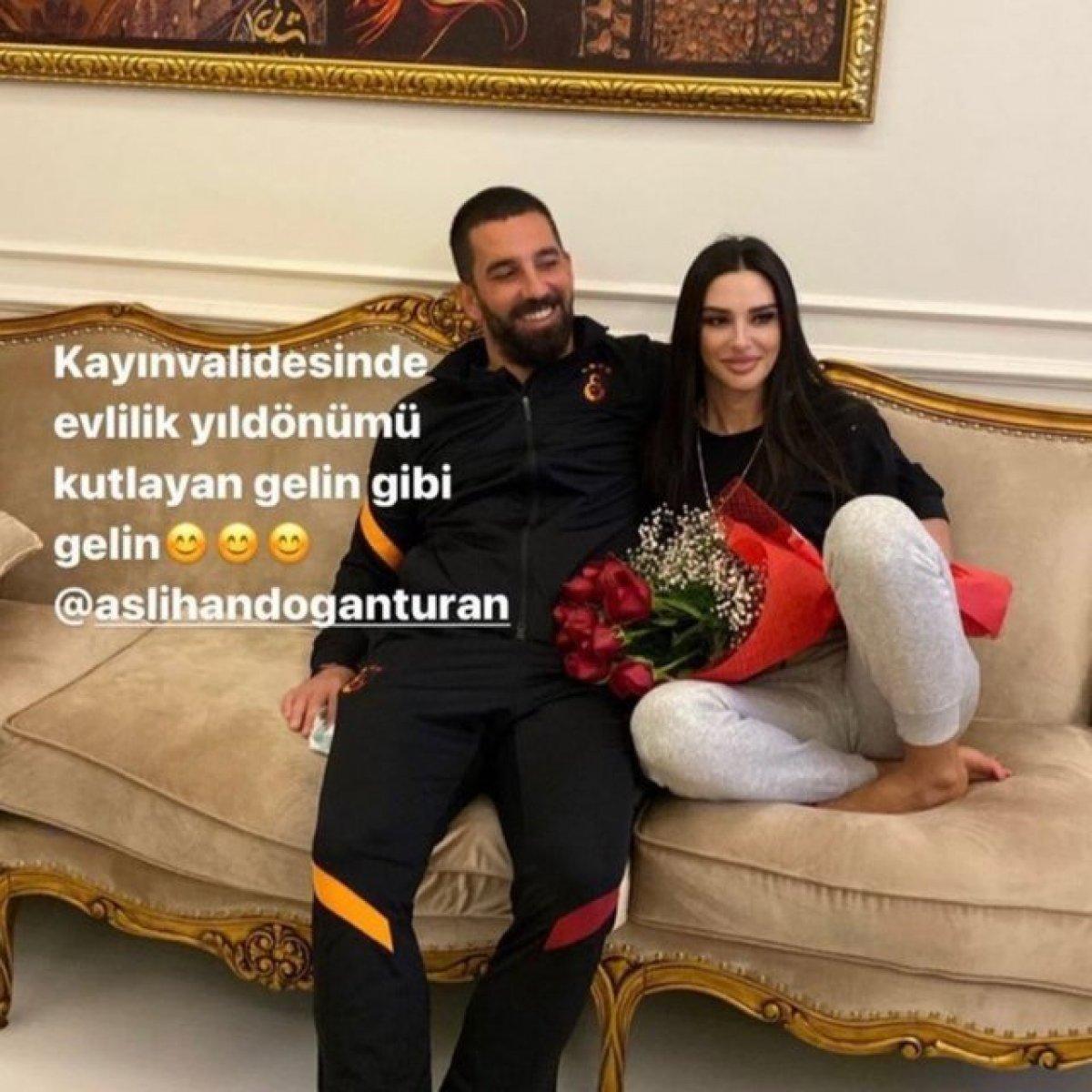 Arda Turan'dan Aslıhan Doğan'a: Gelin gibi gelin
