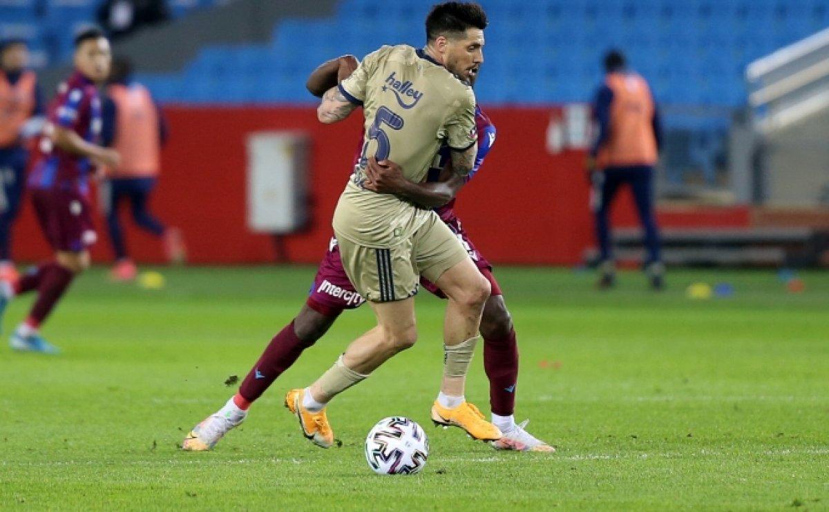 Jose Sosa en iyi maçını Trabzonspor'a karşı oynadı