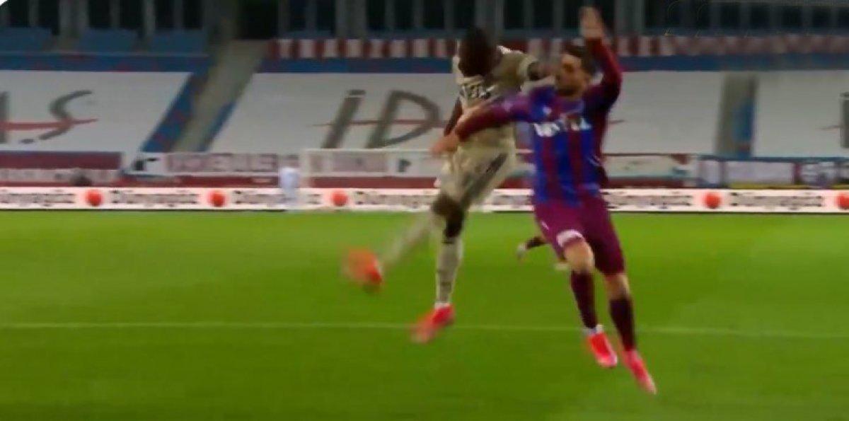 Mehmet Demirkol: Trabzonspor'un penaltısı verilmedi