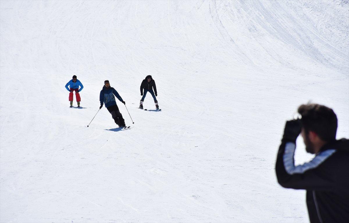 Hakkari'deki kayak merkezi yatırımlarla bölgenin gözdesi haline geldi