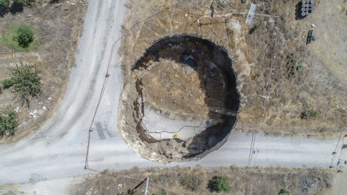 Konya'da obruk oluşuyor