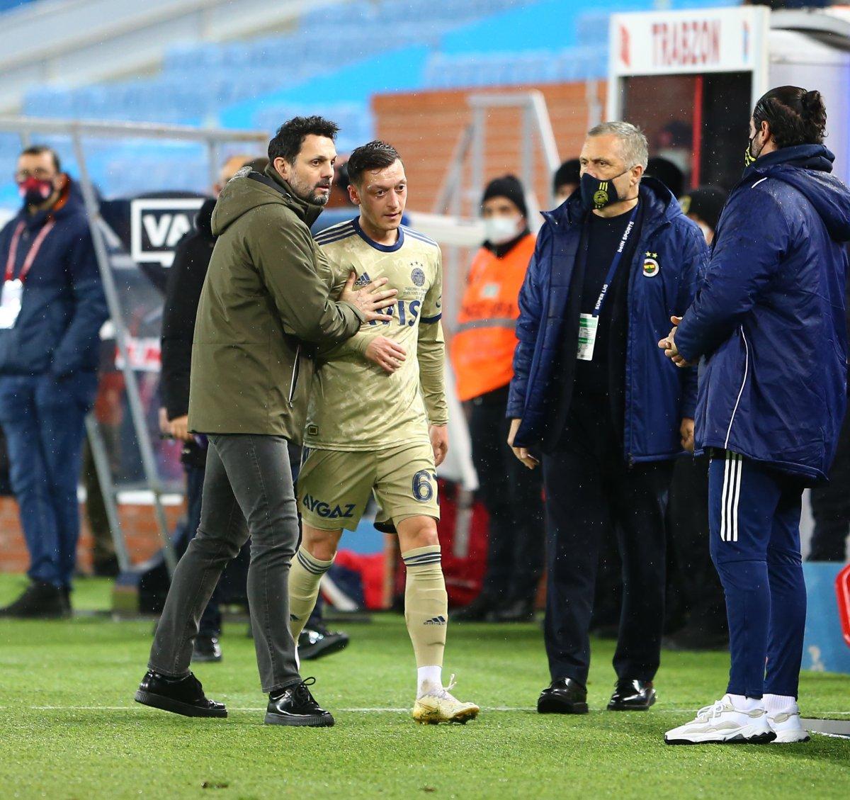 Mesut Özil'den Erol Bulut'a tepki