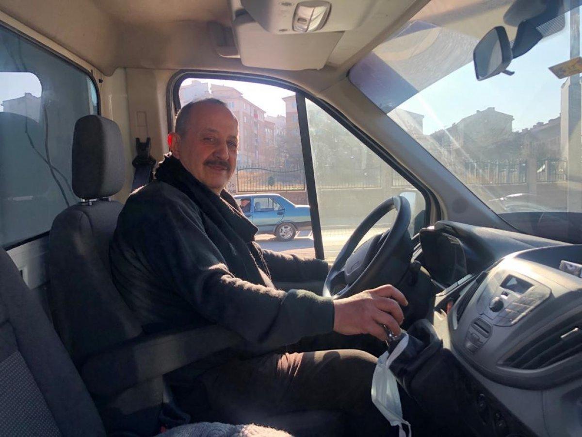 Eskişehir’de iki üniversite bitiren öğretmen oto kurtarıcı oldu