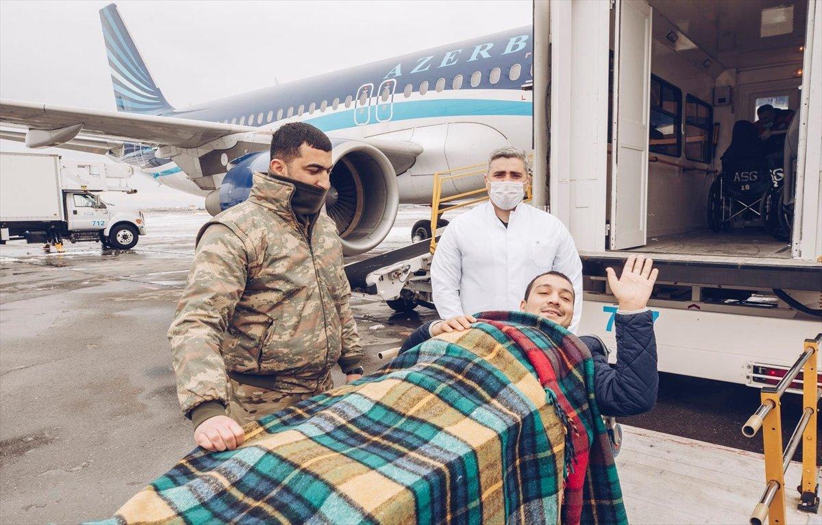 Karabağ gazisi 10 Azerbaycanlı Türkiye'de tedavi edilecek