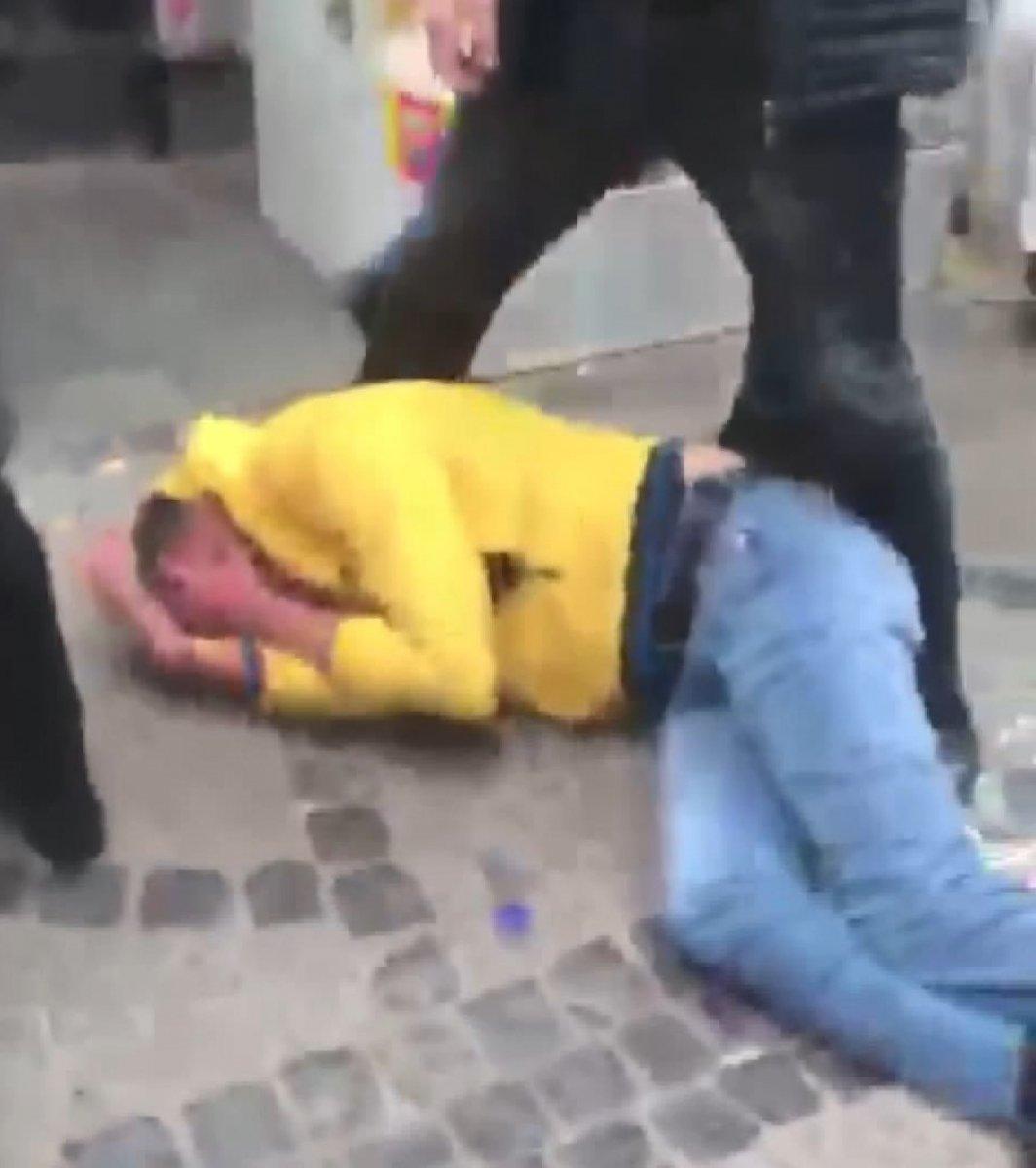 Fatih'te silahla yaralanmasına rağmen saldırganı kovaladı