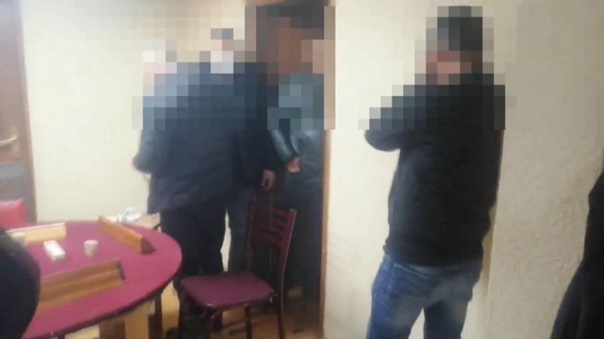 Kocaeli'de kumar operasyonu:19 kişiye para cezası