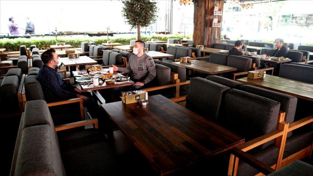 Yarın kafeler açılacak mı? 2 Mart Salı günü kafe ve restoranlar açık olacak mı?