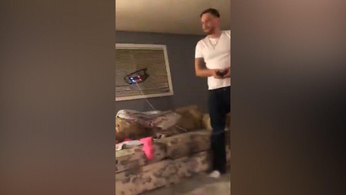 Küçük kızının dişini, drone ile çekti