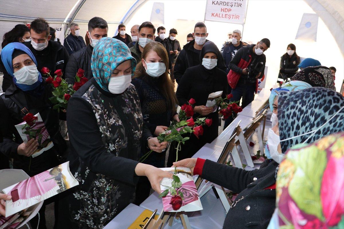 Evlat nöbetine destek ziyaretleri devam ediyor