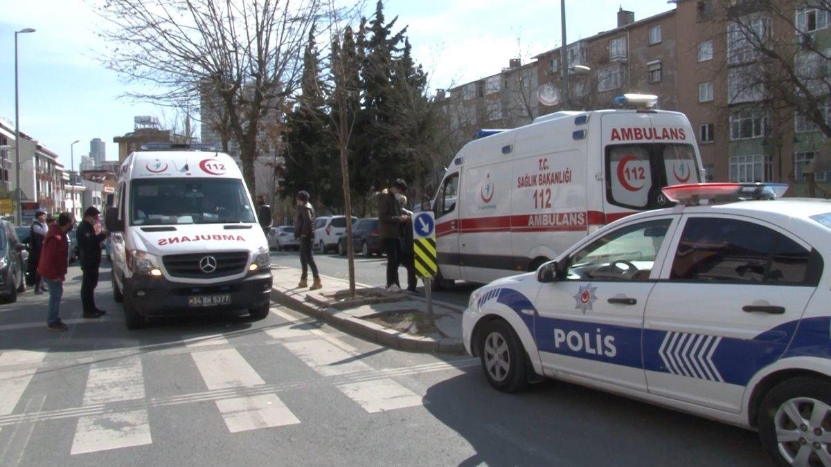 Ataşehir’de moto kurye yolun karşısına geçmeye çalışan kadına çarptı