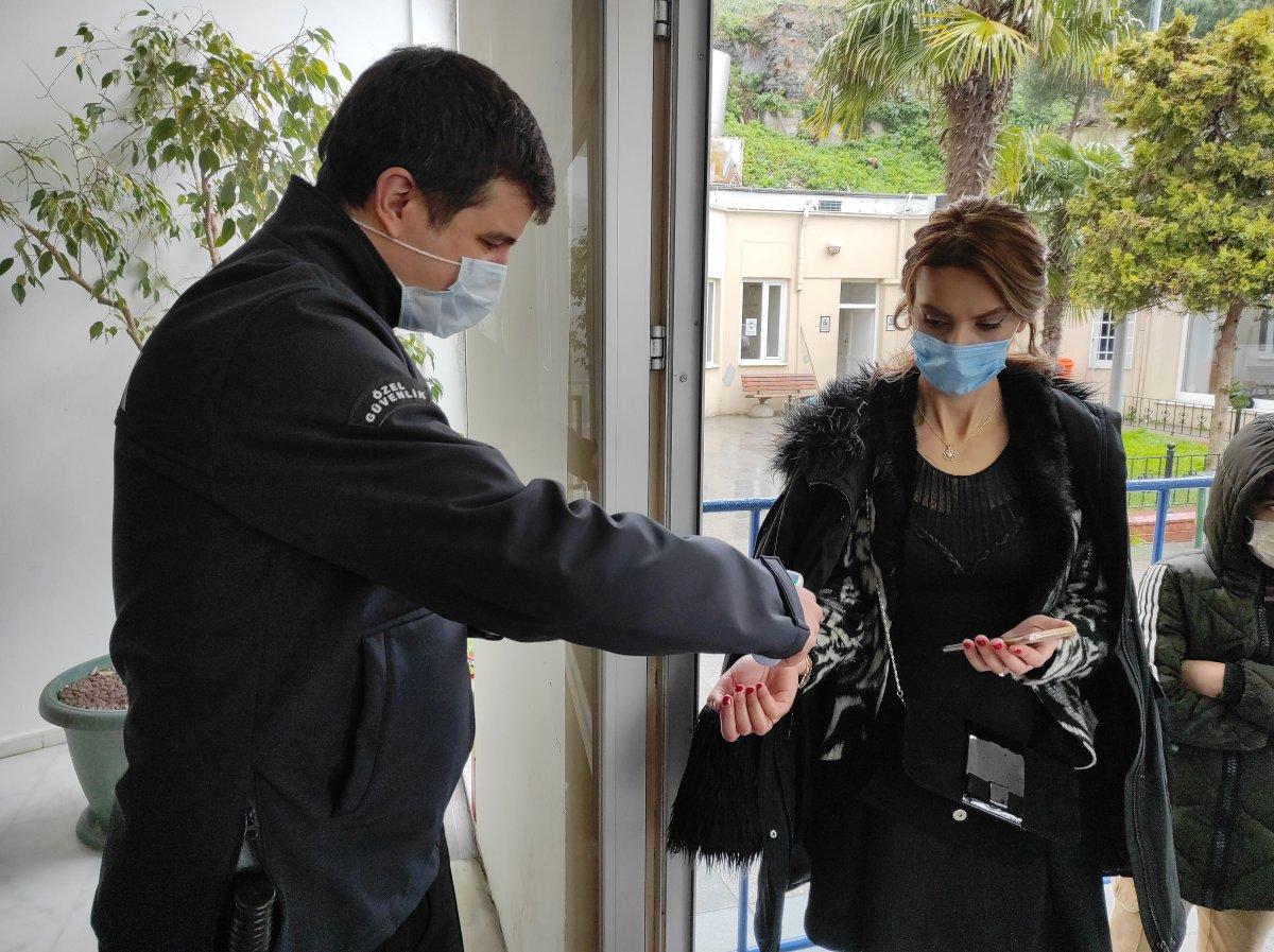 Kontrollü normalleşme kapsamında nikahlar kıyılmaya başladı